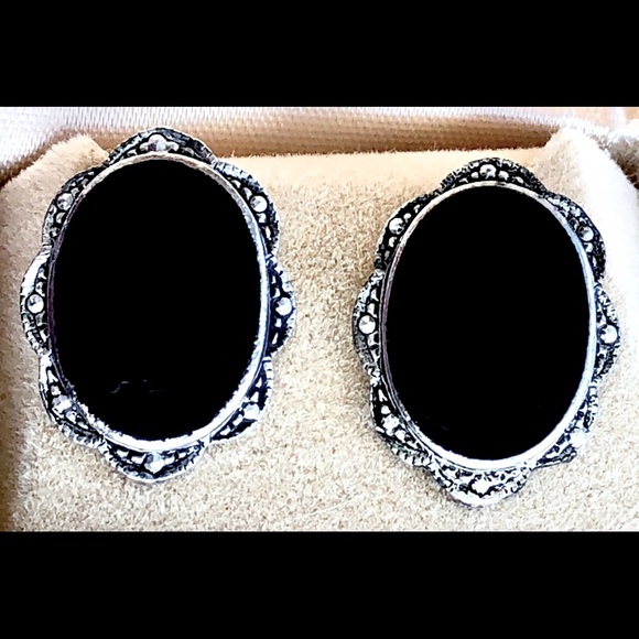 Jewelry - 🖤 Vintage Sterling Silver Marcasite Onyx earrings